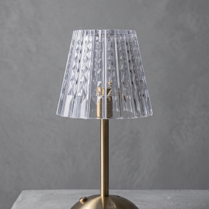 Cordless LED table lamp, Rechargeable ambient light, Dimmable bedside lamp, Portable restaurant lamp.